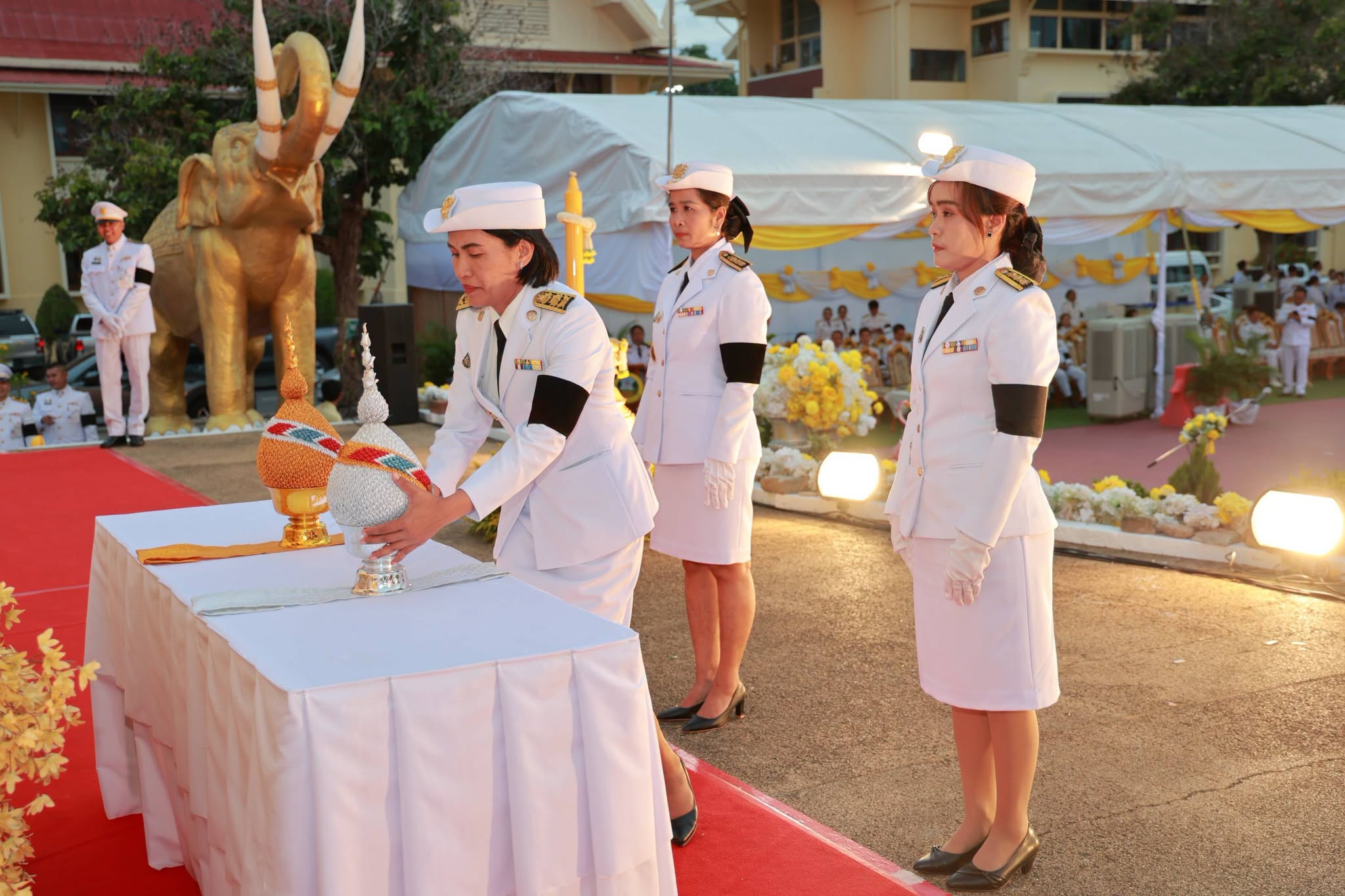 title - ปฏิรูปที่ดินจังหวัดเพชรบุรี มอบหมายให้ นางสาวขวัญใจ เพชรสวน นักวิชาการปฏิรูปที่ดินชำนาญการ พร้อมด้วย เจ้าหน้าที่ ส.ป.ก.เพชรบุรี ร่วมกิจกรรมเฉลิมพระเกียรติพระบาทสมเด็จพระเจ้าอยู่หัว เนื่องในโอกาสวันเฉลิมพระชนมพรรษา 28 กรกฎาคม 2569